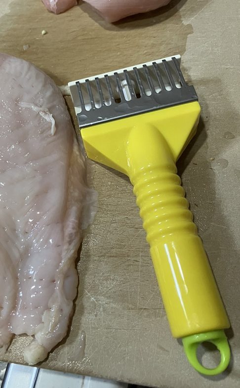 肉の穴あけ器