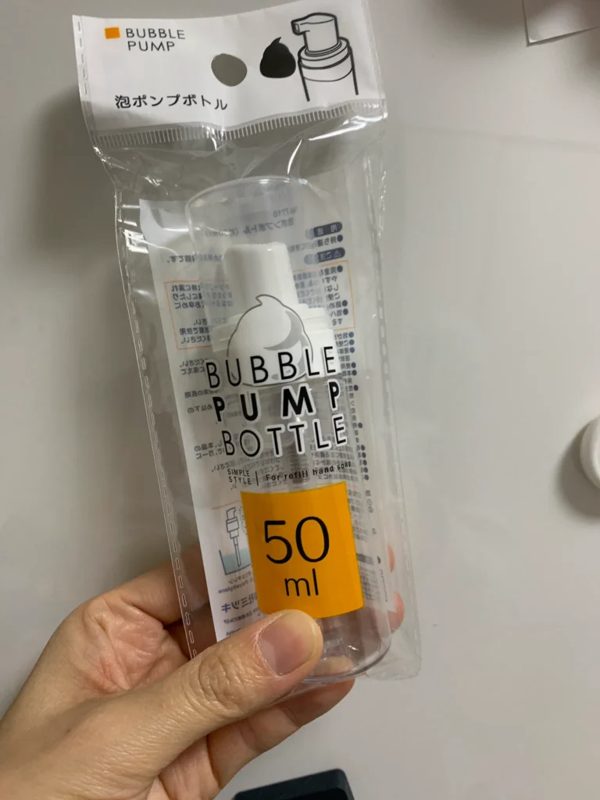 泡で出るボトル